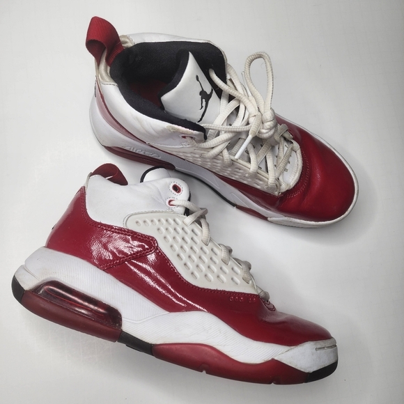 Jordan Shoes - Jordan Maxin 200 White Gym Red 5.5 Youth Women's 7